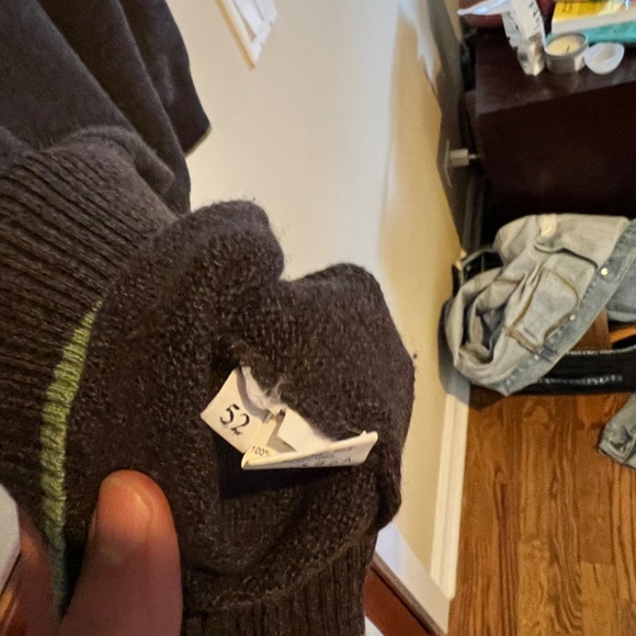 Luciano Barbera Cashmere V Neck Sweater - Picture 6 of 6